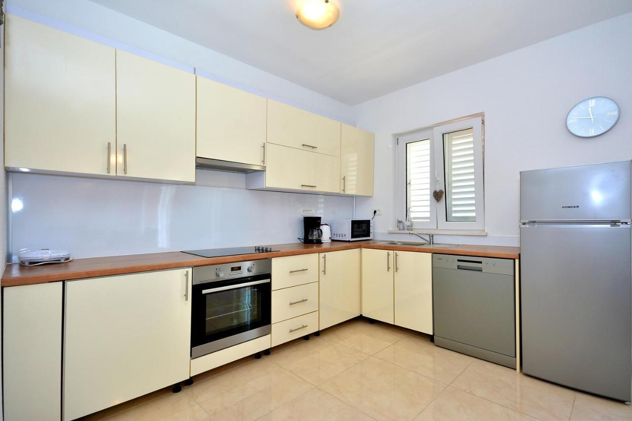 פודסטראנה Apartment Wild Rose מראה חיצוני תמונה