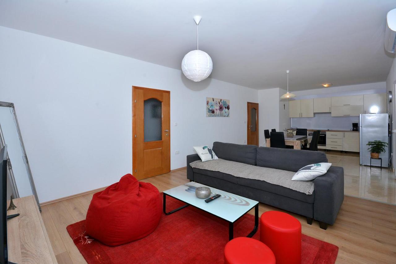 פודסטראנה Apartment Wild Rose מראה חיצוני תמונה